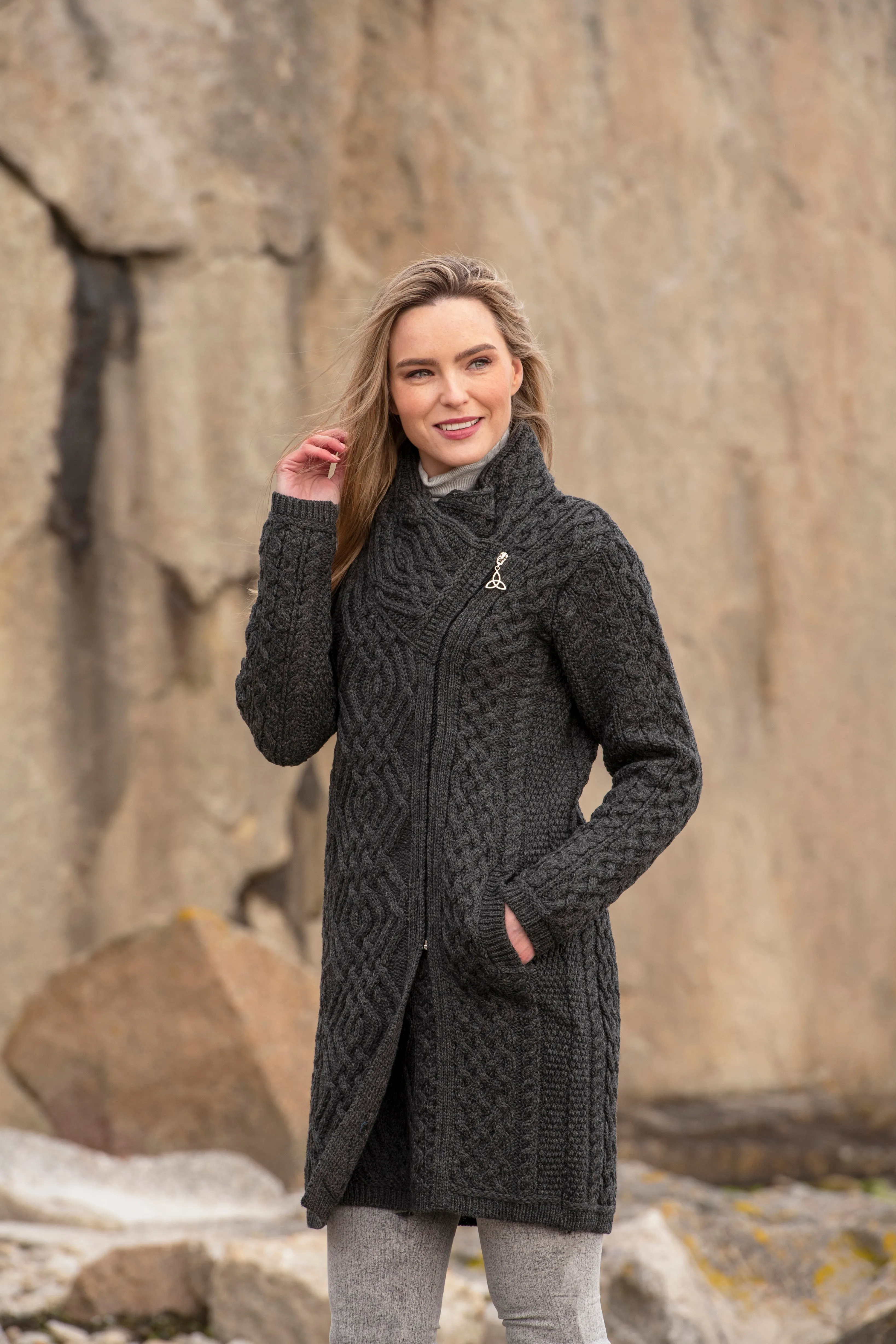 ARAN KNIT COATIGAN WITH SIDE ZIP DESIGN