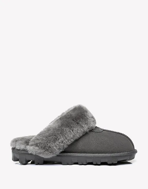 Australian Shepherd Double-Faced Sheepskin UGG Unisex Slippers Waffle Scuff Water Resistant