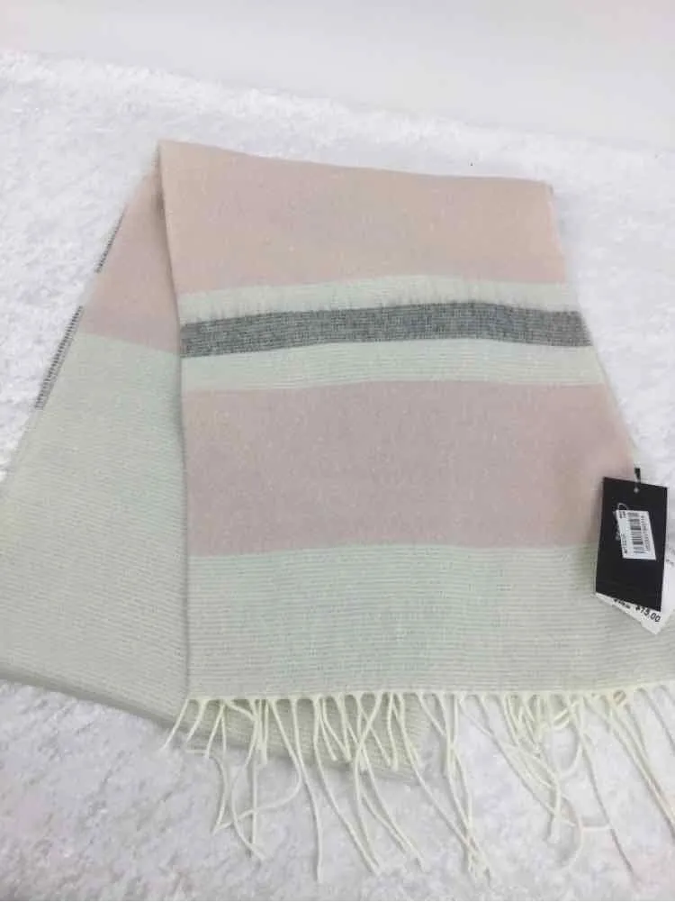 Cejon pink/gray NWT Knit Fringe Detail Scarf