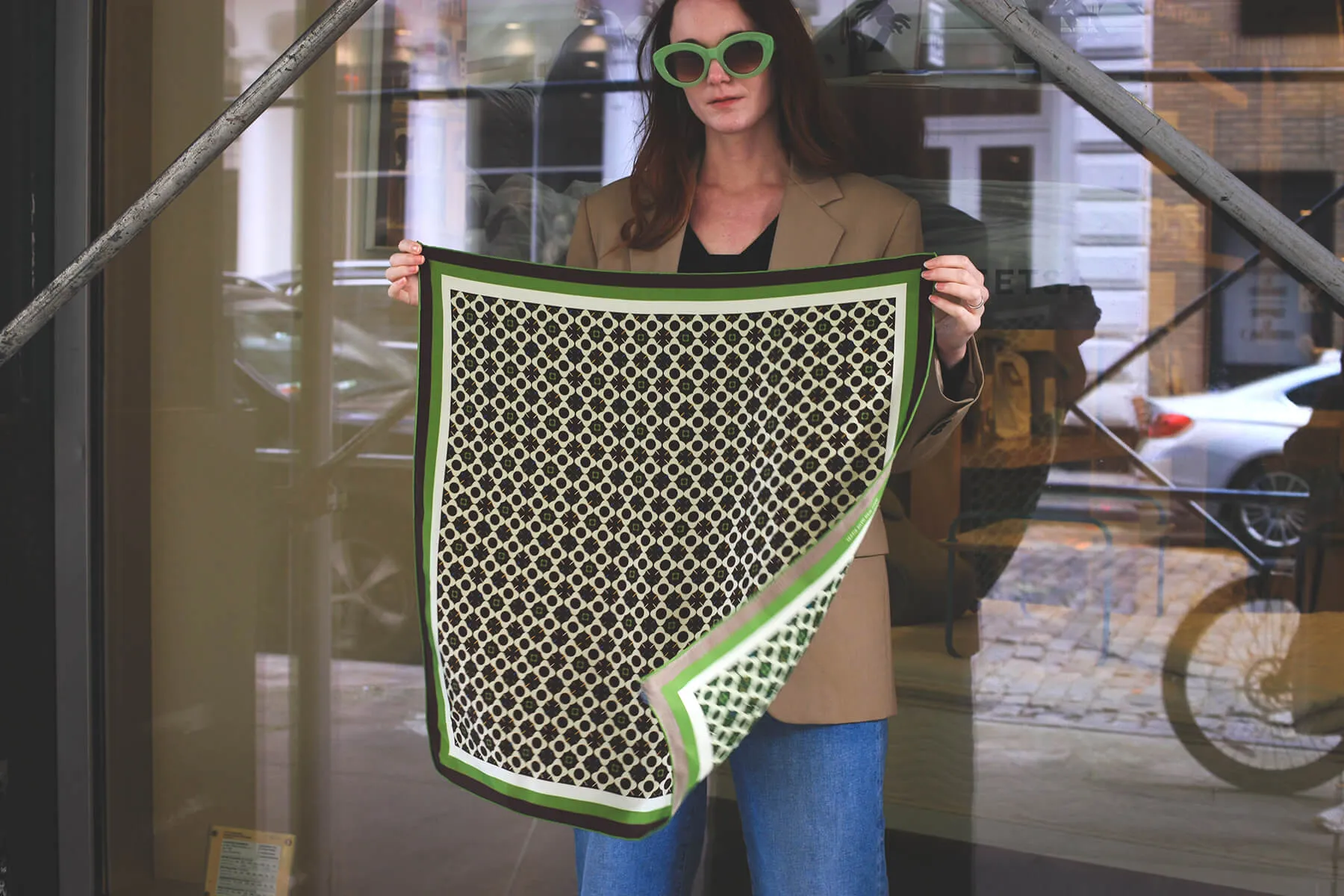 Double Sided Silk Scarf Of Polka Dot Bloom - Brown