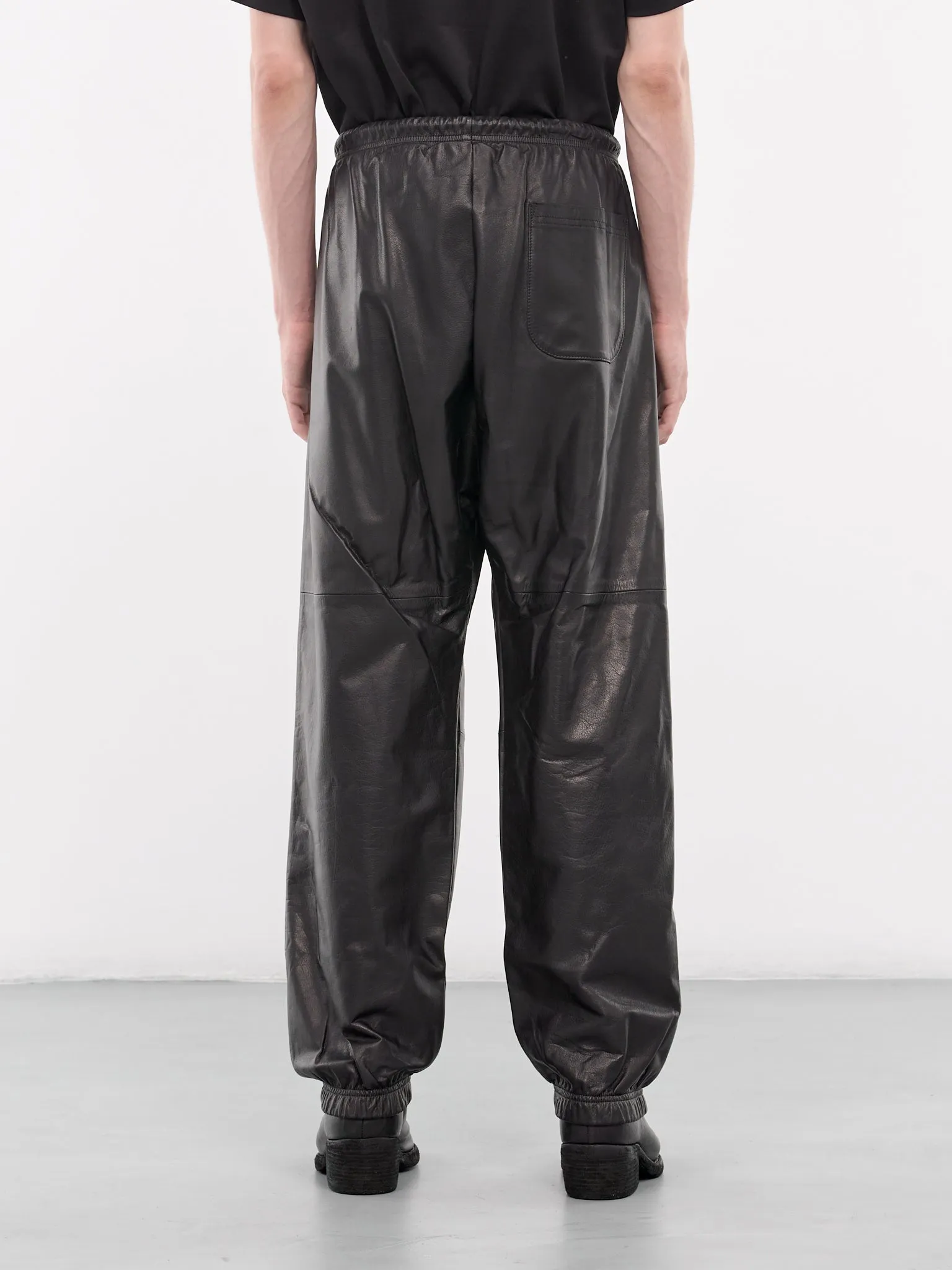 Leather Sweatpants (ARP2403-BLACK)