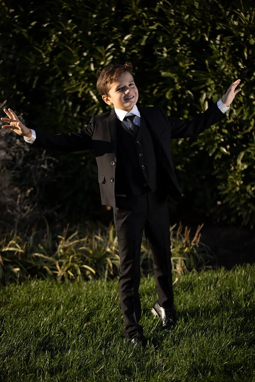 "Leo" Kids Black 5-Piece Suit