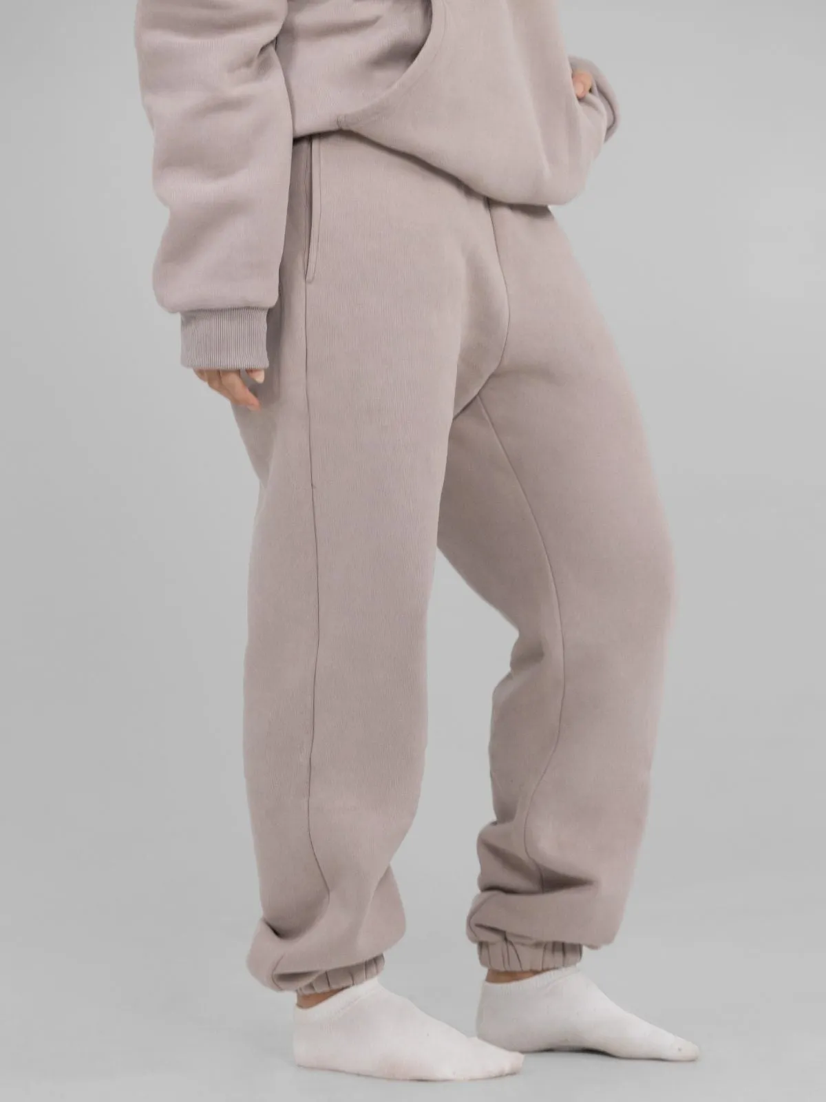 Signature Fit Sweatpants