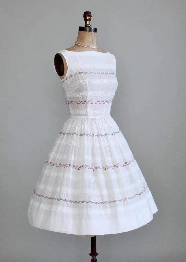 Vintage 1960s L'Aiglon Petite Roses Cotton Dress